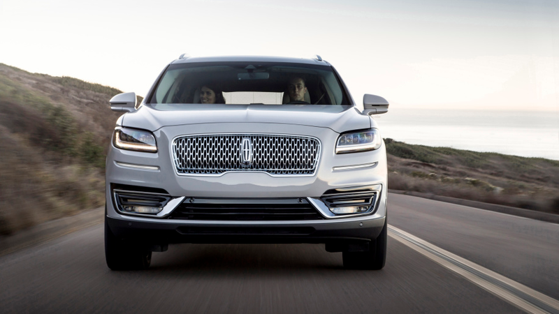 Illustration for article titled The Lincoln MKX Is Now The 2019 Lincoln Nautilus And That Will Definitely Make It Relevant